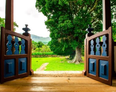 How to design your backyard into a relaxing space