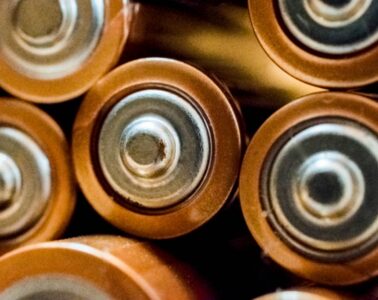 3 Unique Benefits of Performing Battery Washing in a Warehouse