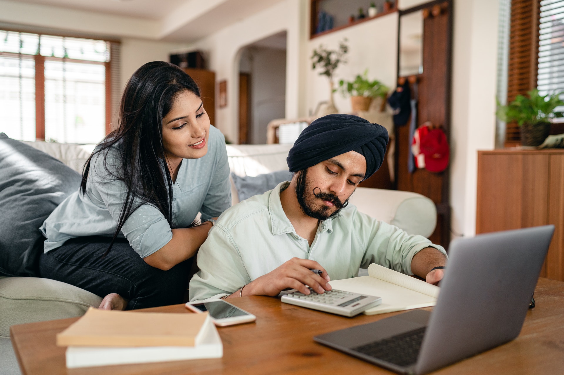 6 Things to Look for When Choosing a Bookkeeping Service
