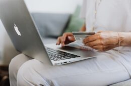 4 Reasons Shopping Online Can Actually Save You Money