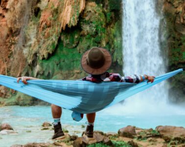 6 Budget-Friendly Ideas for Relaxing After a Long Day at Work