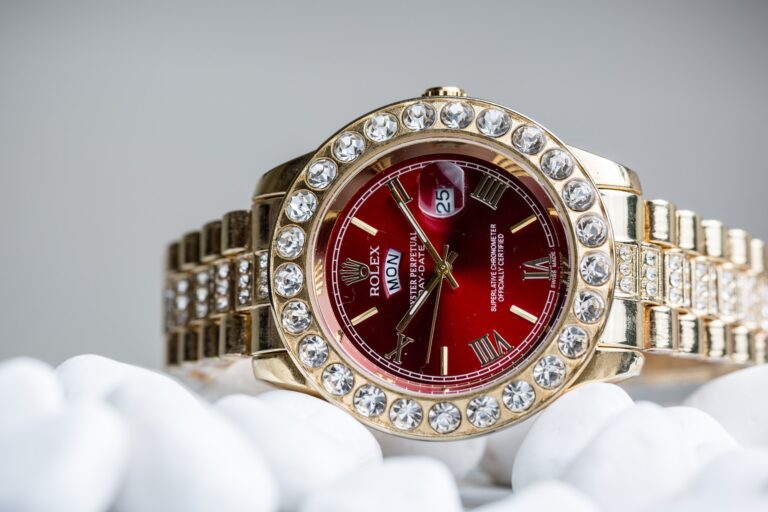 THINGS TO REMEMBER WHEN SELLING A ROLEX WATCH: