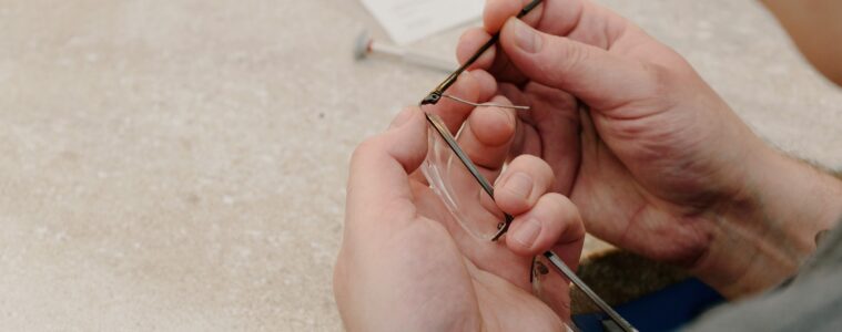3 Budget-Friendly Tips to Know When Your Eyeglasses Break