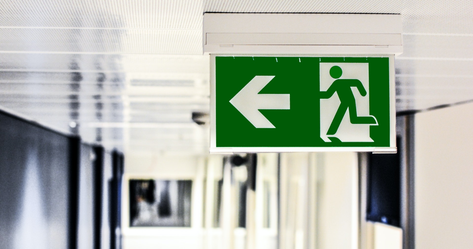 3 Expert Tips for Designing Freestanding Corporate Signage