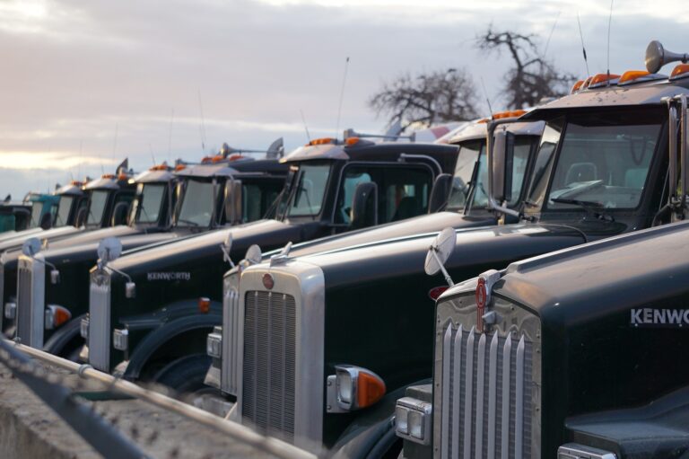 4 Tips for Choosing Rubber Seals for Commercial Heavy Trucks