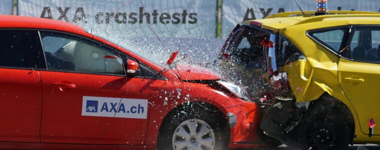6 Smart Reasons to Consult With a Lawyer After a Car Wreck