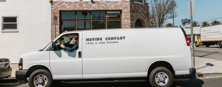 6 Expert Tips for Saving Money Throughout the Moving Process