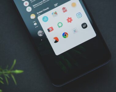 4 Budget-Friendly Tips for Making Your Cell Phone Last Longer