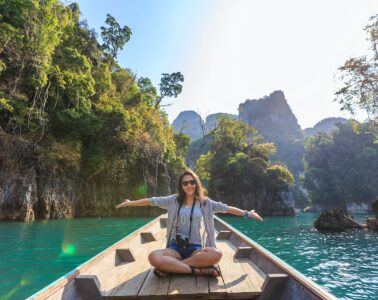 6 Expert Ways to Save Money When on a Family Vacation