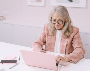 how to get work as a scopist