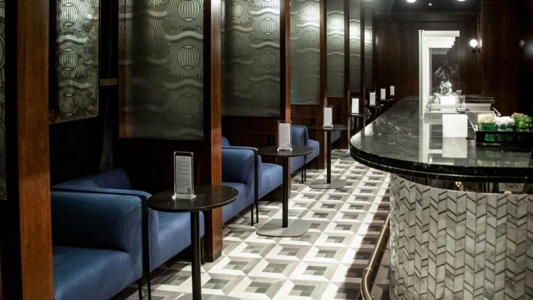 american express lounge jfk