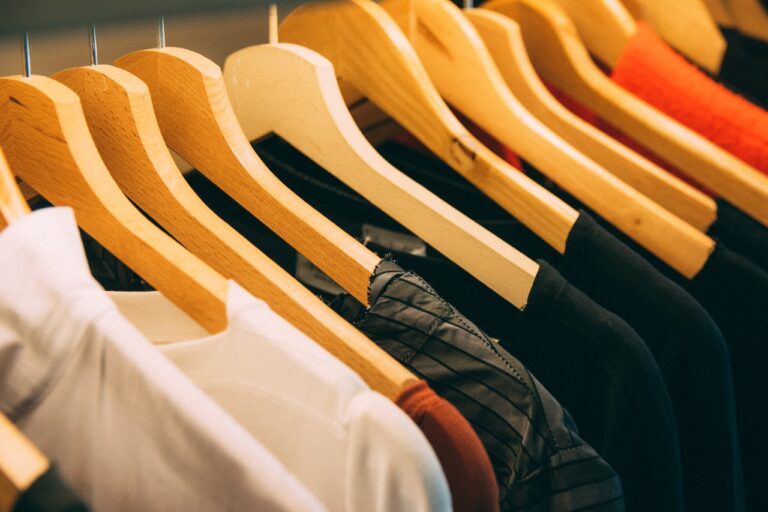 minimalist clothing