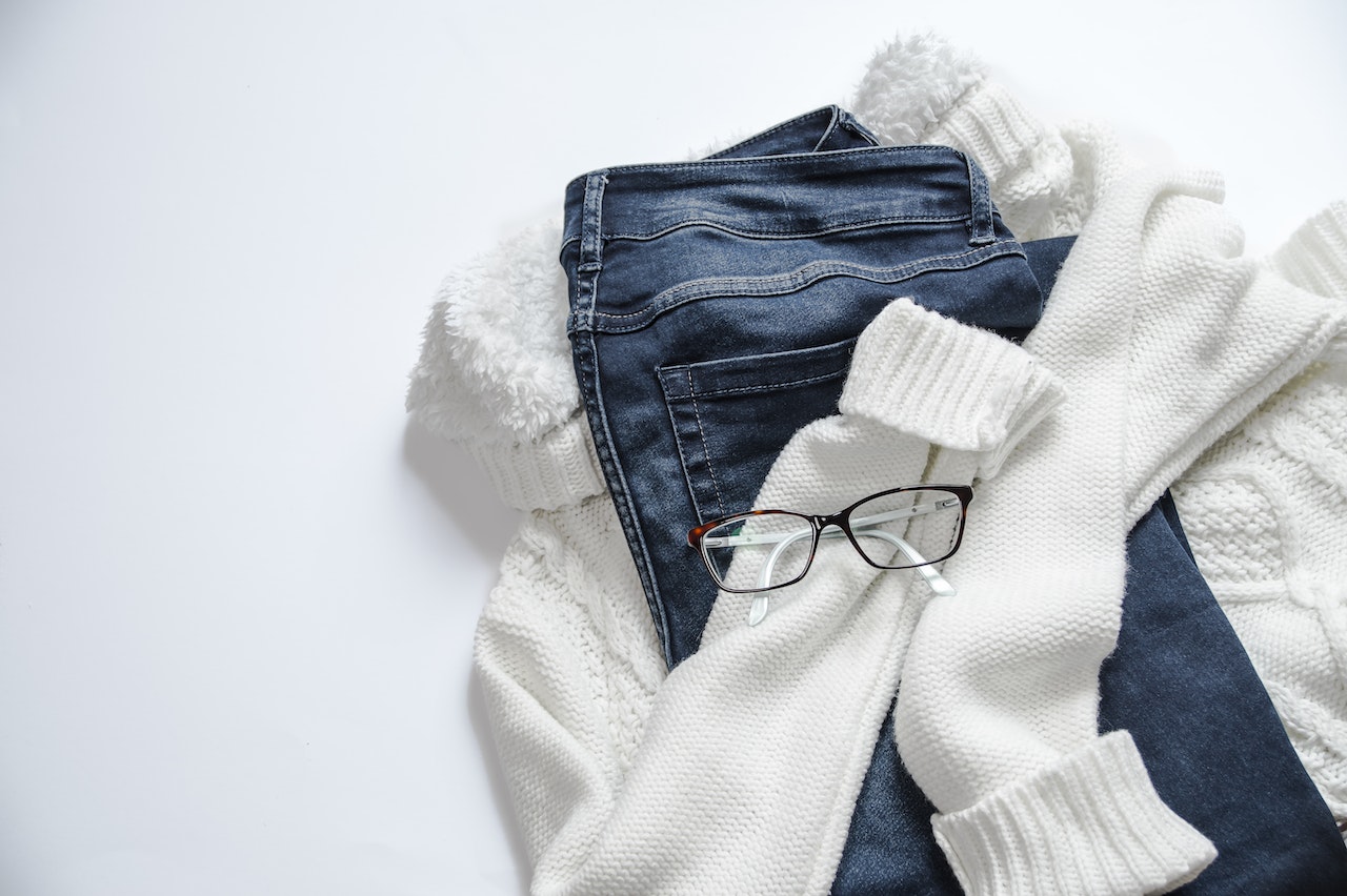 minimalist clothing