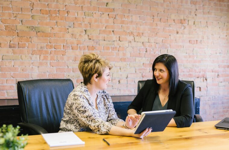 5 Reasons Why Should You Outsource Your Payroll?