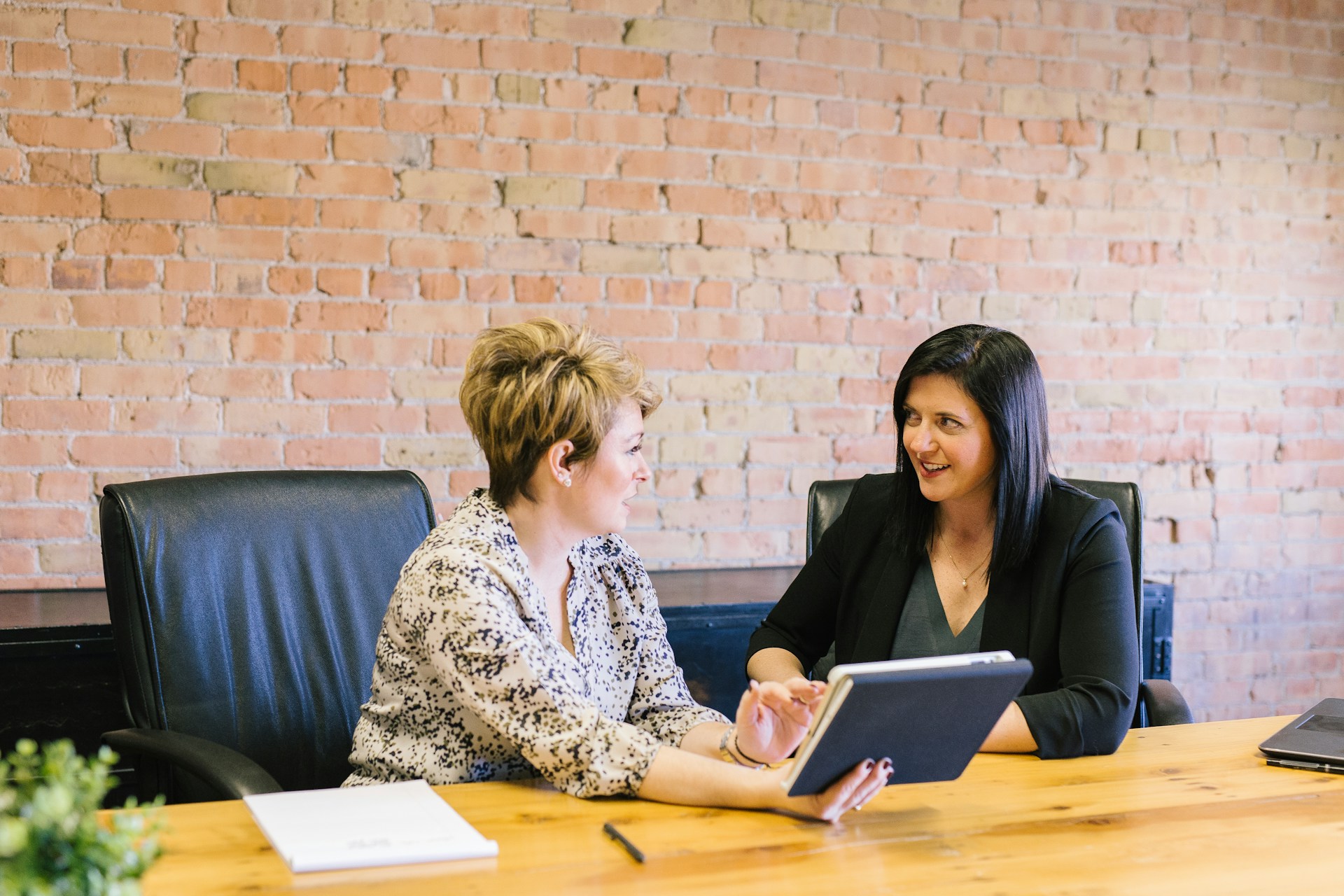5 Reasons Why Should You Outsource Your Payroll?